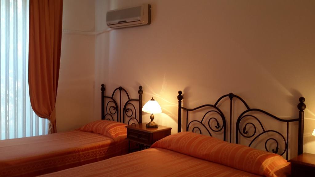 Ege Hotel Bozcaada Island Exterior photo